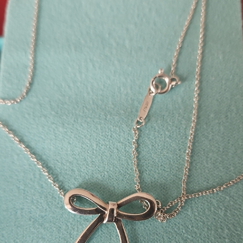 Tiffany & Co. Silver Bow Necklace - Picture 3 of 6